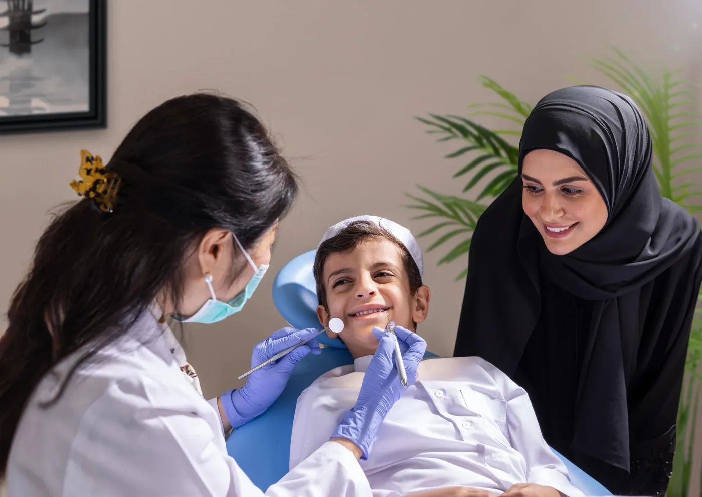 عناية بطفل ووالدته في عيادات سمايا